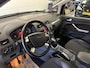 Ford C-Max 1.8-16V Titanium|Memory Stoelen|Clima|Parkeersensoren|Trekhaak|LM Velgen|Halflederen stoelen|