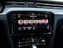 Volkswagen Passat Variant 1.5 TSI Business 150 pk DSG | Trekhaak | Keyless | Navigatie | Adaptieve Cruise control | Camera | Ergo-stoel | Elektr. Achterklep