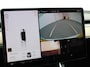 Tesla Model 3 RWD 60 kWh Standard Range Plus | Handel/Export ! Navigatie Panorama dak 360 camera Parkeersensoren Stoelverwarming 19" lichtmetalen velgen Ledverlichting Leder Climate Control