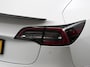 Tesla Model 3 RWD 60 kWh Standard Range Plus | Handel/Export ! Navigatie Panorama dak 360 camera Parkeersensoren Stoelverwarming 19" lichtmetalen velgen Ledverlichting Leder Climate Control