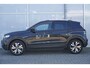 Volkswagen T-Cross 1.0 TSI 95pk Life | Trekhaak | Navigatie | Parkeersensoren V+A