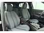 Peugeot 2008 1.2 Hybrid 145 Allure | Climate & Cruise control | Achteruitrijcamera | Parkeersensoren | AppleCarplay / AndroidAuto | Full LED