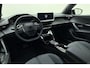 Peugeot 2008 1.2 Hybrid 145 Allure | Climate & Cruise control | Achteruitrijcamera | Parkeersensoren | AppleCarplay / AndroidAuto | Full LED