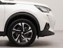 Peugeot e-2008 EV Allure Pack 50 kWh | SoH 93,3% |  Apple Carplay | Navigatie | Achteruitrij camera | Parkeersensoren achter | Spraakbediening |