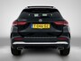Mercedes-Benz GLA 250e AMG Line | Panorama schuifdak | Dodehoek assistent | Electr. stoelen met memory | Parkeerpakket met achtercamera | Spiegelpakket | Inclusief 24 maanden Mercedes-Benz Certified garantie voor Europa.