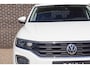 Volkswagen T-Roc 1.5 TSI 150pk DSG Sport | Navigatie | Achteruitrijcamera | LED Verlichting