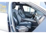 Volvo XC60 2.0 T4 R-Design | Pano | IntelliSafe | HUD | Memory | Trekh. | 360 Cam | Winterline P. |