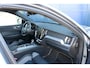 Volvo XC60 2.0 T4 R-Design | Pano | IntelliSafe | HUD | Memory | Trekh. | 360 Cam | Winterline P. |