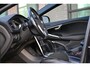 Volvo V40 2.0 T4 Business Sport 190PK | R-Design | Navigatie | Achteruitrijcamera