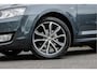 Skoda Octavia Combi 1.6 TDI Greentech Edition Businessline Trekhaak/ Stoelverwarming/ Climate control/ Full map navigatie/ Cruise control