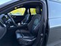 Volvo XC60 2.0 T4 R-Design | Trekhaak | Parkeercamera | Memory | Stoelverwarming | Verwarmde Voorruit | Getint Glas | CarPlay |