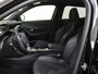 Peugeot e-2008 EV GT Pack 50 kWh | Alcantara | Schuifdak | Stoelverwarming | Camera |