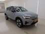Volvo XC40 Single Motor Extended Range Plus 82 kWh | PDC V+A en Camera | Elektrische achterklep | BLIS | Apple Carplay-Android Auto | Extra Getint Glas |