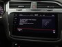Volkswagen Tiguan 1.4TSIeHybrid 180kW/245PK R-Line DSG · Leder · Panoramadak · Trekhaak · Stoelverwarming · Apple/Android Car Play ·