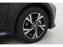 Toyota Yaris 1.5 Hybrid 115 Dynamic | €3.000,- Korting | Apple Carplay / Android Auto | Dodehoek detectie | Parkeersensoren voor/achter | Stoel-/stuurverwarming | Adaptive Cruise | Clima | Keyless | Camera | 16 inch