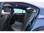 Volkswagen Passat 1.5 TSI Elegance Business R-Line | Trekhaak | Panoramadak | CarPlay | Digital Cockpit | Camera | Stoelverwarming