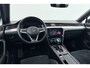 Volkswagen Passat 1.5 TSI Elegance Business R-Line | Trekhaak | Panoramadak | CarPlay | Digital Cockpit | Camera | Stoelverwarming