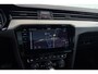 Volkswagen Passat 1.5 TSI Elegance Business R-Line | Trekhaak | Panoramadak | CarPlay | Digital Cockpit | Camera | Stoelverwarming