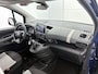 Citroën Berlingo Feel 110pk | Navigatie | Achteruitrijcamera | Climate Control | Cruise Control | Parkeersensoren v+a | Apple Carplay / Android Auto | Bluetooth | DAB+ radio | Automatisch dimlicht | Regensensor | Verwarmbare voorruit | Multifunctioneel lederen stuurwiel | 2x Schuifdeur | Trekhaak |