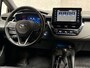 Toyota Corolla 1.8 Hybrid Sport Automaat (VIRTUAL COCKPIT, APPLE CARPLAY, CAMERA, STOELVERWARMING, SPORTSTOELEN, ADAPTIVE CRUISE, ZWART HEMEL, NIEUWE APK, NIEUWSTAAT)