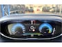 Peugeot 3008 1.6 Plug in Hybride 225 Pk * Automaat * Luxe Allure * * Navigatie * Dodehoek Sensoren * Achteruitrij Camera * Keyless Start * Laadstekker 220 V * 1/2 Lederen Interieur * Vingerhoets; Vierde Generatie Eersteklas Service. Al meer dan 100 jaar een begrip in de Brabantse Kempen.