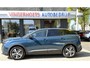 Peugeot 3008 1.6 Plug in Hybride 225 Pk * Automaat * Luxe Allure * * Navigatie * Dodehoek Sensoren * Achteruitrij Camera * Keyless Start * Laadstekker 220 V * 1/2 Lederen Interieur * Vingerhoets; Vierde Generatie Eersteklas Service. Al meer dan 100 jaar een begrip in de Brabantse Kempen.