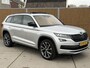 Skoda Kodiaq 1.5 TSI Sportline Business Automaat 7-persoons | Panoramadak | LED verlichting | Adaptieve cruise control | Trekhaak uitklapbaar | Groot navigatiesysteem | Canton HiFi | Stoelverwarming | Parkeersensoren voor en achter | Achteruitrijcamera