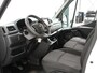 Renault Master T35 2.3 dCi 135PK L2H2 Airco Cruise Control Camera Nav PDC V+A Trekhaak 270° Deuren