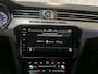 Volkswagen Passat 1.4 TSI 150pk ACT Highline LED Panoramadak Stoelverwarming Camera Alcantara