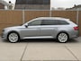 Skoda Superb Combi 1.4 TSI iV Business Edition Plus Automaat | Panoramadak | Half leer/alcantara | Cruise control adaptief | Trekhaak afneembaar | Voorstoelen en achterbank verwarmd | Stuurwielverwarming | Rondomzich camera | Matrix LED