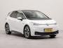 Volkswagen ID.3 First Plus 58 kWh | SoH 95,0 % | Apple Carplay | Parkeersensoren voor en achter | Achteruitrij camera | Wifi | Spraakbediening | Voorstoelen verwarmd | Stuur verwarmd |