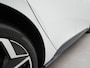 Volkswagen ID.3 First Plus 58 kWh | SoH 95,0 % | Apple Carplay | Parkeersensoren voor en achter | Achteruitrij camera | Wifi | Spraakbediening | Voorstoelen verwarmd | Stuur verwarmd |