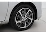 Toyota Yaris 1.5 Hybrid Premium | Panoramadak | Navigatie | Keyless | Cruise Control | Clima | Parkeersensoren achter | Camera | 16 inch | Premium audio | Rijstrooksensor | Bluetooth