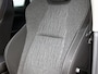 Skoda Karoq 1.5 TSI ACT Business Edition Plus Airco | Apple Carplay | Android Auto | Bluetooth | Buitenspiegels Elektrisch Verstel- en Verwarmbaar | Cruise Control | Dakrails | Keyless Entry | Lederen Stuurwiel | Lichtmetalen Velgen | Multimedia Scherm | Navigatie | Start/Stop Systeem | Stuurwiel Multifunctioneel