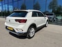 Volkswagen T-Roc 1.5 TSI 150pk DSG Style Carplay | Trekhaak | Camera | Keyless | Elek. Achterklep | Rijklaar incl. garantie