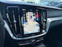 Volvo V60 2.0 T8 Plug-in hybrid AWD Plus Dark | Premium-Pack | Head-up display | Panoramadak | Rondomzicht camera | Extra getint glas achter