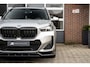 BMW X1 25e xDrive M Sport | Panorama | Maxton | Shadow | ACC | Camera | Adap. led | Trekhaak | Stoelverwarming | 20 inch |