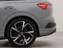 Audi Q4 e-tron 40 S edition 77 kWh | SoH 93,0 % | Apple Carplay | Navigatie | Achteruitrij camera | Parkeersensoren voor en achter | Wifi | Voorstoelen verwarmd | Warmtepomp | Sportonderstel -stoelen |