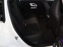 Mercedes-Benz GLB 250+ Business Solution AMG 85.5 kWh | Panoramadak | Stoelverwarming | LED koplampen | Spiegelpakket | Achteruitrijcamera |
