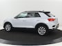 Volkswagen T-Roc 1.0 TSI Style | Stoelverwarming | Camera | Carplay | Adaptive cruise | Navigatie | Full LED | Climate control | DAB | Bluetooth | Parkeerhulp | Getint glas