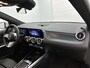 Mercedes-Benz EQA 250+ Business Solution Luxury 71 kWh | Spiegelpakket | Parkeerpakket met achteruitrijcamera | Warmtewerend, donkergetint glas | Trekhaak | Panoramaschuifdak | Sfeerverlichting |  Sierdelen in Star Pattern | Smartphone integratie |