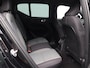 Volvo XC40 T4 211PK Plug-in hybrid Core Bright / Elektr. Verstelbare Stoelen / Harman Kardon / All Season / Keyless / Stuur+Stoelverwarming /