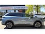Peugeot 5008 Benzine + Hybride 145 * Automaat * GT * Navigatie * Keyless Start * L.M. Velgen * Achteruitrij Camera * 7-Persoons * Full Led * 1/2 Lederen Interieur * Vingerhoets; Vierde Generatie Eersteklas Service. Al meer dan 100 jaar een begrip in de Brabantse Kempen.