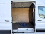 Ford E-Transit 68kWh 184PK L2H2 317km WLTP 94,9% (SOH) BEV Snelladen Cruise control Climate control Carplay Navigatie Laadkabel Parkeersensoren