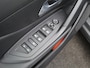 Peugeot 408 1.2 Hybrid 145 e-DCS6 Allure Cruise Control Adaptief | 19" Lichtmetalen Velgen | Navigatie | Camera |