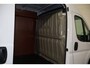 Peugeot Boxer 2.2 BlueHDi 180pk L4 H2 Automaat Airco Navigatie Camera