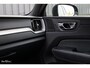Volvo XC60 2.0 T8 Plug-in hybrid AWD R-Design | Luchtvering | Zwenkbare trekhaak | Panorama dak | Memory | Adaptieve cruise |