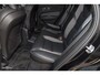 Volvo XC60 2.0 T8 Plug-in hybrid AWD R-Design | Luchtvering | Zwenkbare trekhaak | Panorama dak | Memory | Adaptieve cruise |