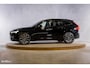 Volvo XC60 2.0 T8 Plug-in hybrid AWD R-Design | Luchtvering | Zwenkbare trekhaak | Panorama dak | Memory | Adaptieve cruise |