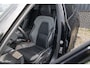 Volvo XC60 2.0 T8 Plug-in hybrid AWD R-Design | Luchtvering | Zwenkbare trekhaak | Panorama dak | Memory | Adaptieve cruise |